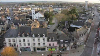 Ville de 9 000 habitants du département des Côtes-d'Armor, située au coeur de la Bretagne :