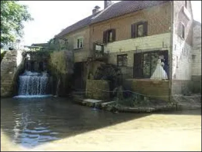 Vous avez sur cette image le moulin &agrave; eau de Caucourt. Commune Pas-de-Calaisienne, elle se situe en r&eacute;gion ...