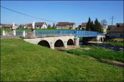 Village Haut-Sa&ocirc;nois, sur les rives de l'Ognon, La Neuvelle-l&egrave;s-Lure se trouve dans l'ex r&eacute;gion ...