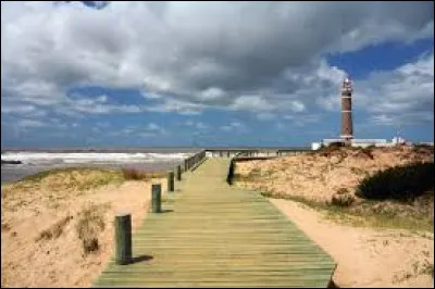 Son indépendance est reconnue en...