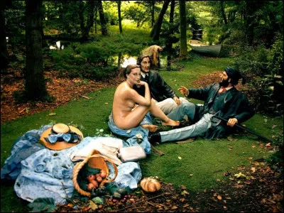 De quel matériau cette sculpture est-elle faite ?