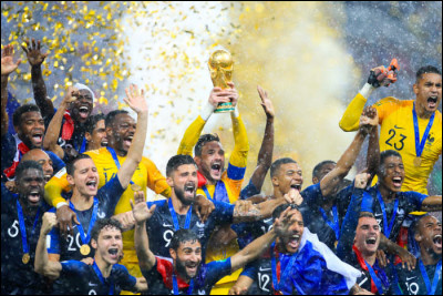 Avec l'Islande, quelle autre nation a participé pour la première fois de son histoire à la Coupe du monde 2018 ?
