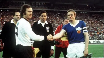 Quelle a été l'unique édition de Coupe du monde ayant vu l'Allemagne de l'Est participer et battre celle de l'Ouest au passage ?