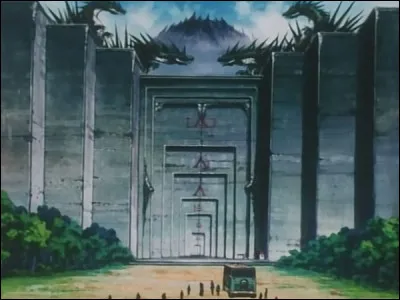 Chaque "pan" de la plus petite porte de l'au-delà pèse 4 tonnes.