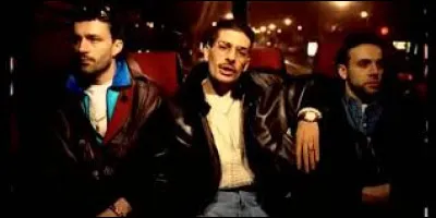 Quel groupe chante "Je danse le mia" ?