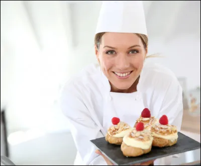Le maire organise un concours de pâtisserie :