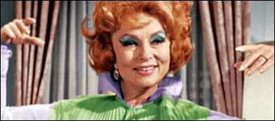 Dans "Ma sorcière bien-aimée", quel est le prénom de la mère de Samantha ?