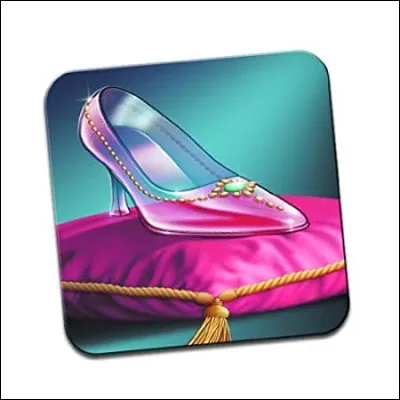 De quelle matière était faite la pantoufle qu'a perdue Cendrillon en s'échappant à minuit ?