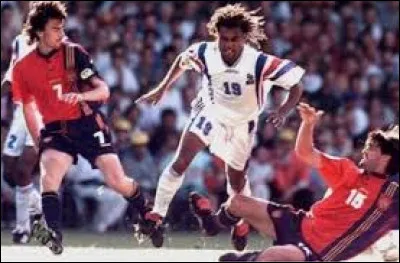 Sur quel score de parité se séparèrent Espagnols et Français lors du deuxième match ?