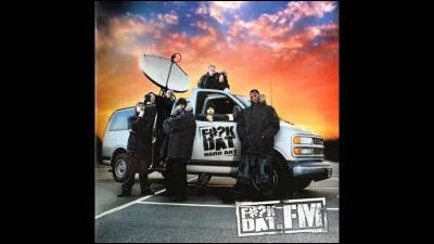 D'où est originaire son collectif Fuck Dat ?