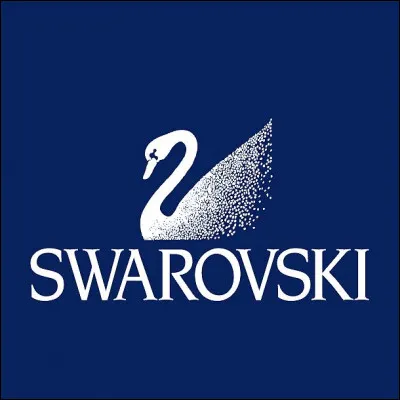 Que produit l'entreprise autrichienne Swarovski ?