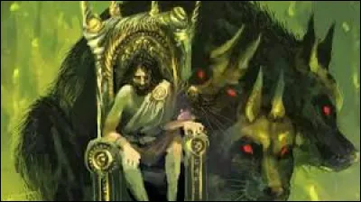 Comment s'appelle la femme du dieu Hadès ?