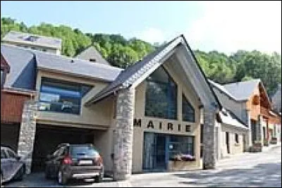 Nous sommes en Bigorre, à Germ. Petit village occitan de 36 habitants, il se situe dans le département ...