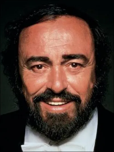 Qui est ce Luciano, chanteur d'opéra qui a contribué à populariser la musique classique dans le monde entier, mort en 2007 ?