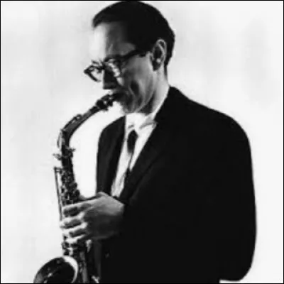 ''Take Five'' est un titre de Paul Desmond. Qu'était Desmond Tutu, prix Nobel de la Paix en 1984 pour son action contre l'apartheid ?