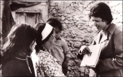 Dans quel pays une femme médecin orne-t-elle depuis 2020, le nouveau billet de 10 dinars ?