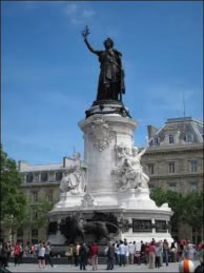 Où peut-on trouver la statue de Marianne ?