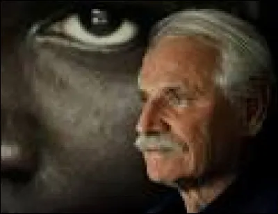 Yann Arthus-Bertrand, célèbre photographe, a un fils qui est un peintre et qui s'appelle...