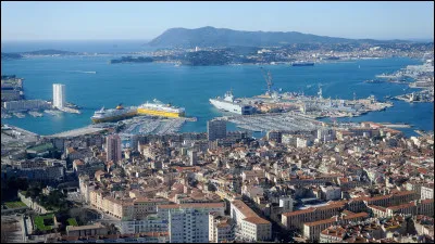 Où se situe Toulon ?