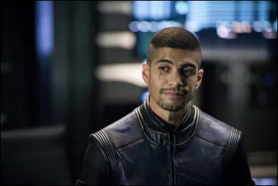Quel est ce personnage qui arrive dans la bande d'Arrow dans la saison 5 ?