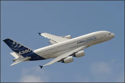 Quel est le nombre, au maximum, de sièges dans un A380 ?