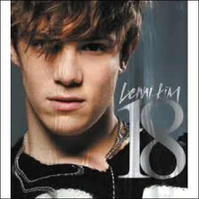 Aux NRJ Music Awards, il a été nommé...