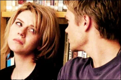 Où est Peyton à ce moment-là ?