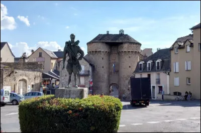 Ville de 5 000 habitants du département de la Lozère, capitale du Gévaudan, située dans les collines de la Margeride :