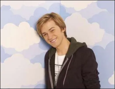 Comment s'appelle PJ sur son acte de naissance ?