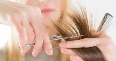 Quelle est la définition du terme "dégrader" en coiffure ?