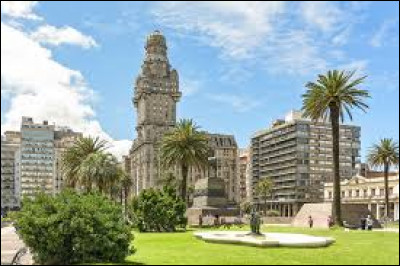 De quel pays Montevideo est-elle la capitale ?