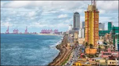 Tu as dû tricher là ?
Alors de quel pays Sri Jayawardenapura Kotte est-elle la capitale ?