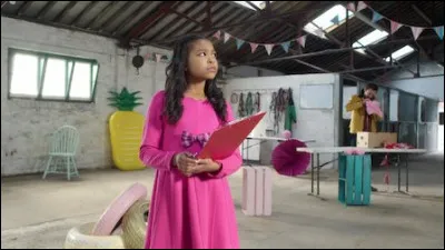 Comment s'appelle la petite sur de Zoe ?