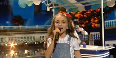 Comment s'intitule la chanson qu'Angelina a interprétée à l'Eurovision Junior pour représenter la France ?