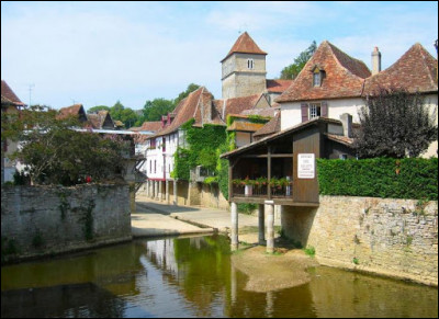 Quelle est la ville la plus peuplée du Béarn ?