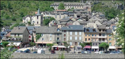 Cette commune s'appelle St Enimie. Dans quel département se situe-t-elle ?
