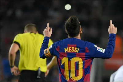 Comment s'appelle la sur de Leo Messi ?