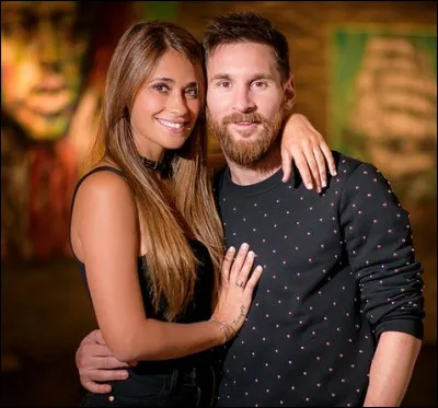Comment s'appelle la femme de Leo Messi ?
