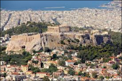 Quelle ville européenne berceau de la civilisation occidentale et de la démocratie, est la capitale de la Grèce ?