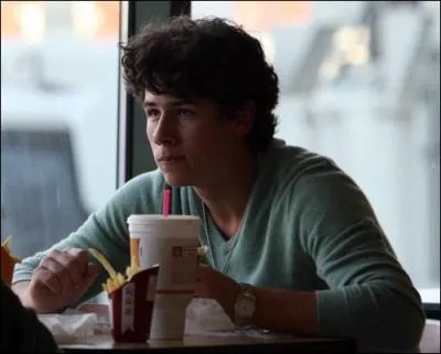 Nick Jonas souffre ...