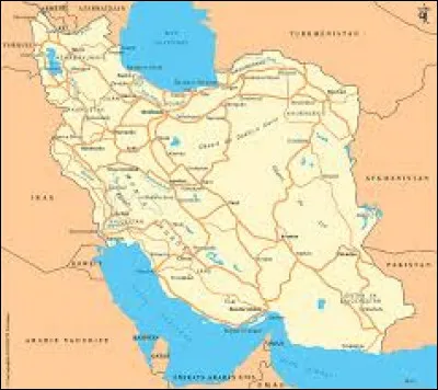 Comment se situe approximativement la superficie de l'Iran par rapport à celle de la France métropolitaine ?