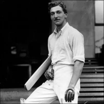 Le sportif anglais Charles Burgess Fry (C. B. Fry) est né le 1er avril 1944 et mort le 27 octobre 1997 à l'âge de 53 ans.