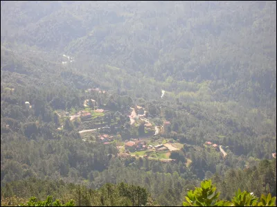 Rezza est une commune sarde.