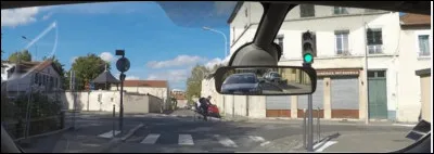 À cette intersection :