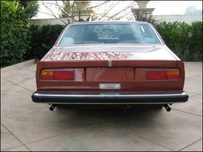 Quel est le nom du modèle de cette Rolls Royce ?