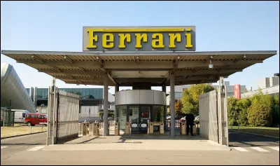 Dans quelle ville les usines Ferrari sont-elles implant&eacute;es ?