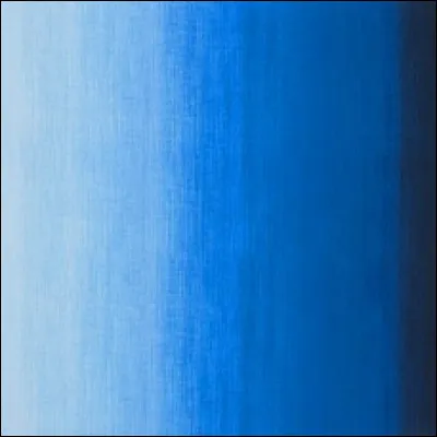 Que symbolisaient respectivement le bleu foncé et le bleu ciel dans l'Égypte ancienne ?