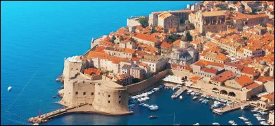 Quel lieu ou monument n'est pas &agrave; Dubrovnik ?