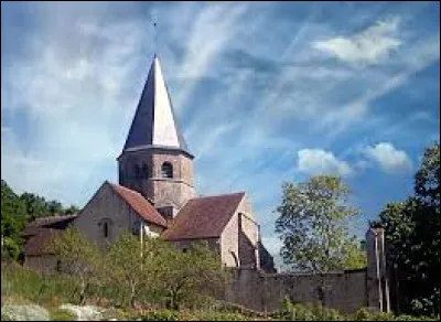 Voici l'église Saint-Sylvestre de Jailly. Petit village Nivernais de 64 habitants, il se situe en région ...