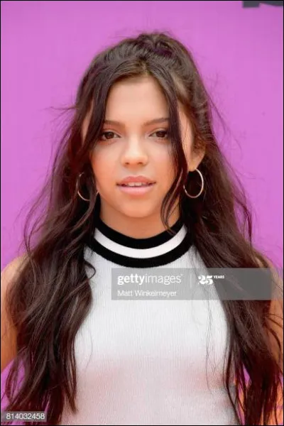 Quel rôle joue-t-elle dans la célèbre série Games Shakers' ?